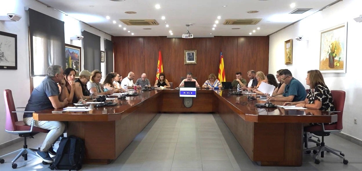 L'Alfàs del Pi aprueba el reglamento para la carrera profesional de sus funcionarios L'Alfàs del Pi aprueba el reglamento para la carrera profesional de sus funcionarios