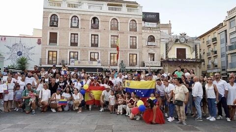 Venezolanos en la Plaza Mayor de Ciudad Real