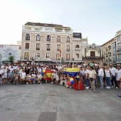 Venezolanos en la Plaza Mayor de Ciudad Real Venezolanos en la Plaza Mayor de Ciudad Real