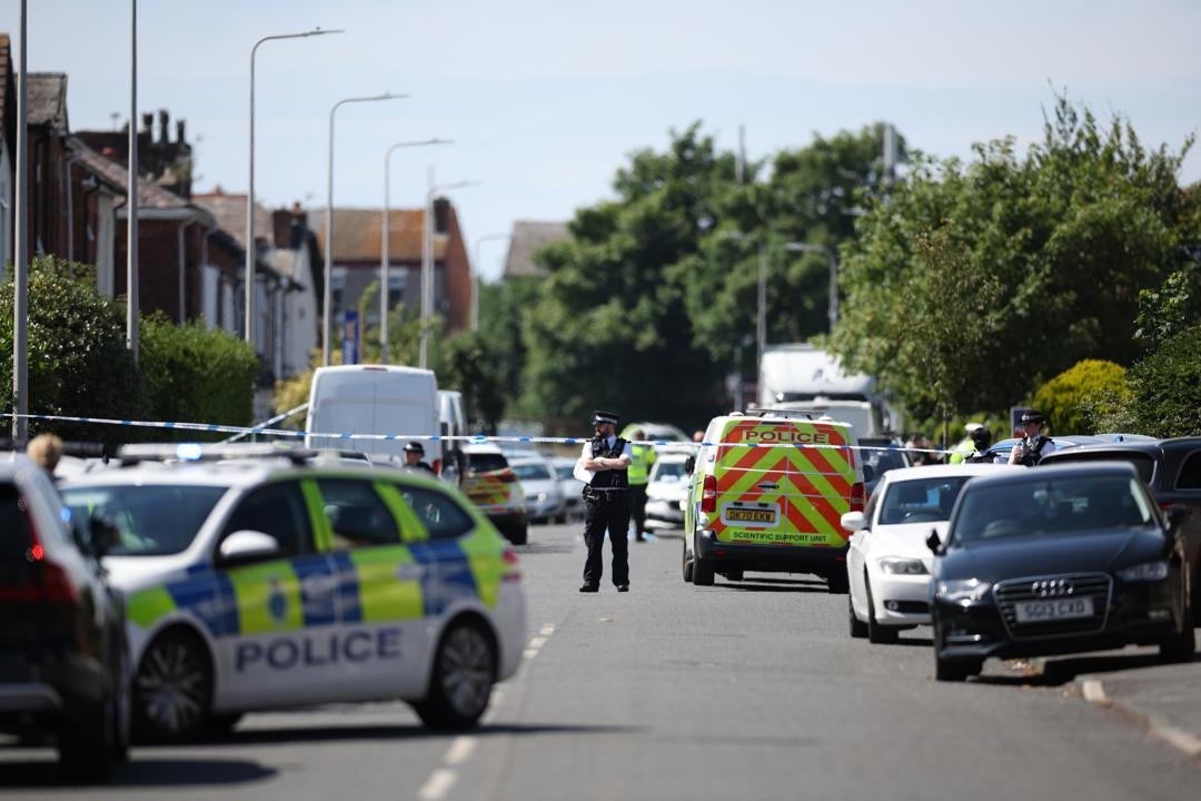 Al menos ocho heridos tras un apuñalamiento múltiple en Southport, en el oeste de Reino Unido Al menos ocho heridos tras un apuñalamiento múltiple en Southport, en el oeste de Reino Unido