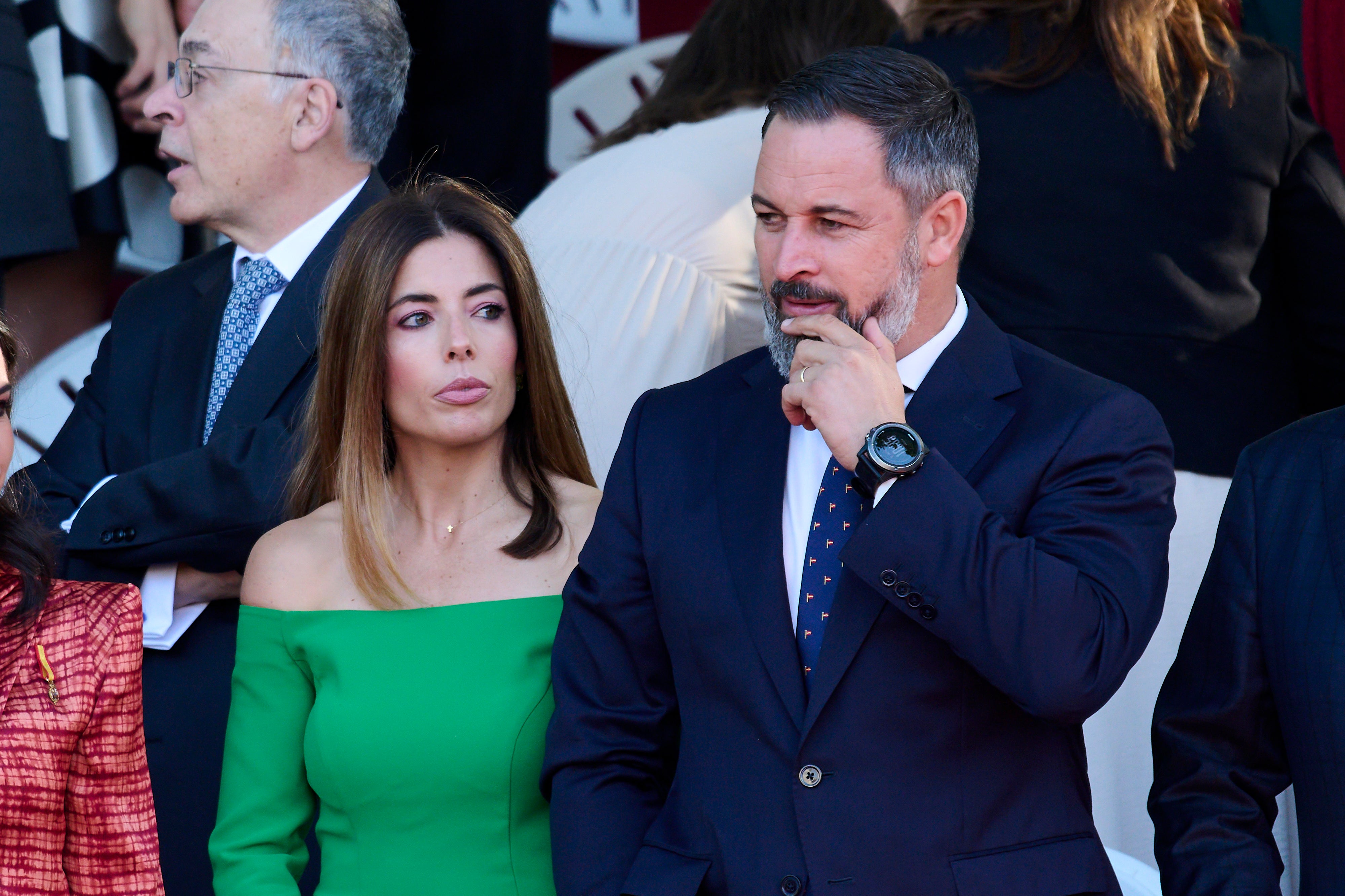 Lidia Bedman, mujer de Abascal, cobró 60.000€ del grupo editorial al que financia VOX Lidia Bedman, mujer de Abascal, cobró 60.000€ del grupo editorial al que financia VOX