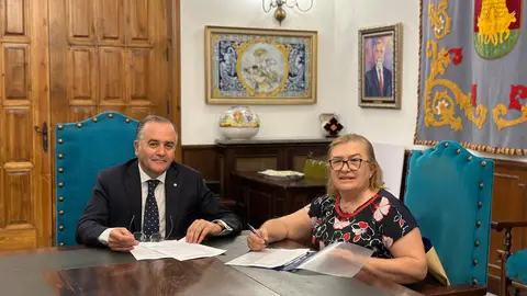 El alcalde apoya que se reconozca la realidad histórica de ‘Las Tierras de Talavera’ en el nuevo Estatuto de CLM El alcalde apoya que se reconozca la realidad histórica de ‘Las Tierras de Talavera’ en el nuevo Estatuto de CLM