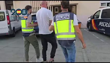 Detenido en Canarias un peligroso fugitivo británico que se escondía bajo 11 identidades diferentes Detenido en Canarias un peligroso fugitivo británico que se escondía bajo 11 identidades diferentes