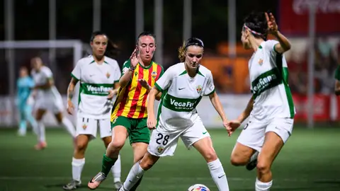 El Elche Femenino pasa a la final del COTIF en su debut de pretemporada El Elche CF Femenino jugará la final del COTIF este martes contra el Levante B.