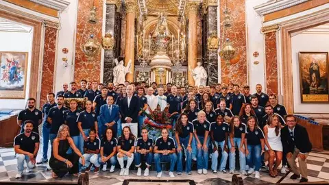Ofrenda floral a la Virgen de los jugadores y jugadoras del Levante UD Ofrenda floral a la Virgen de los jugadores y jugadoras del Levante UD