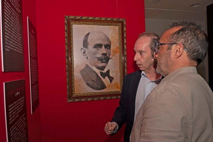 La muestra sobre los funcionarios "depurados" por el franquismo viaja a los pueblos, comenzando por Piornal La muestra sobre los funcionarios "depurados" por el franquismo viaja a los pueblos, comenzando por Piornal