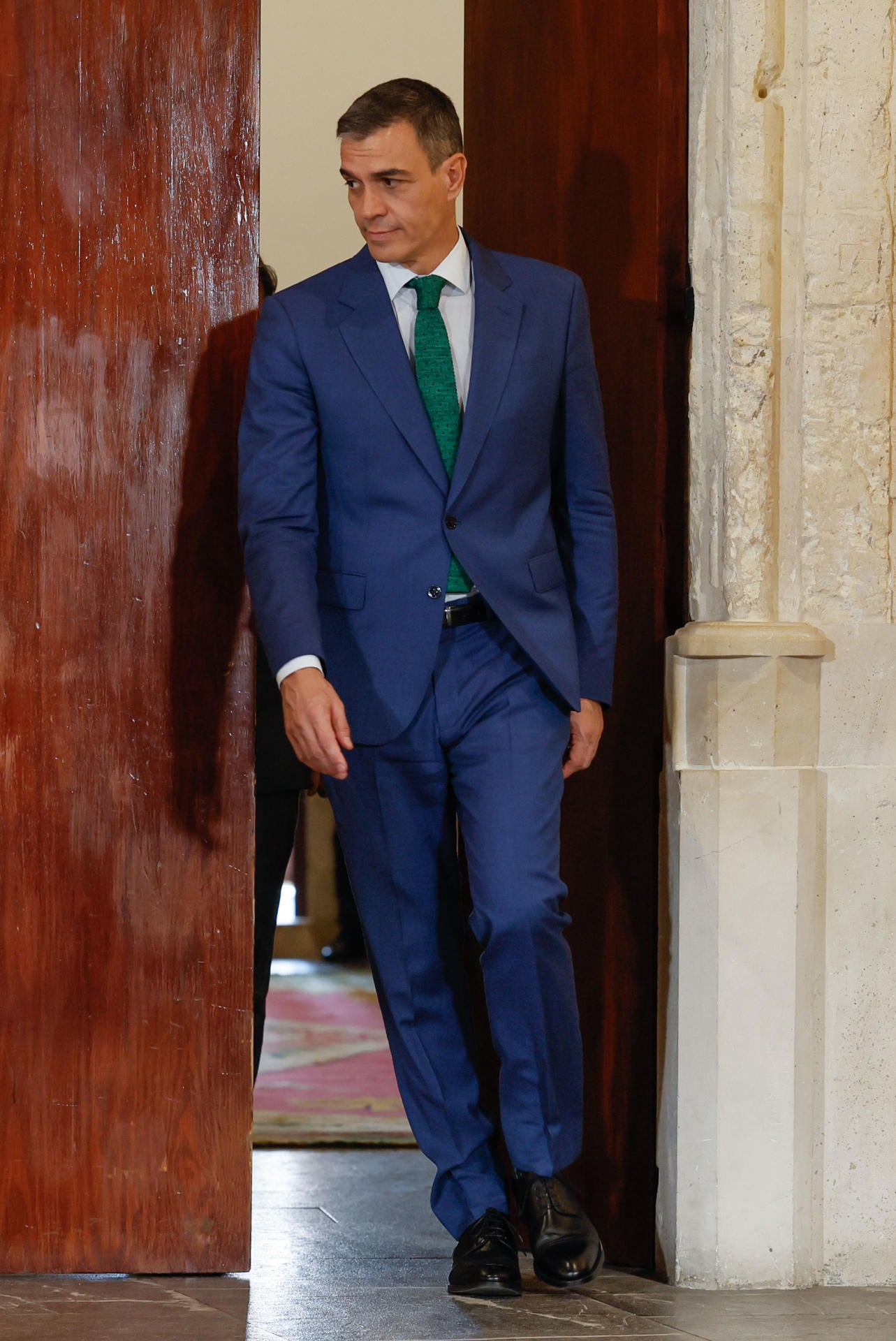 Sánchez emplaza a su balance del curso político para hablar de la querella contra el juez Peinado Sánchez emplaza a su balance del curso político para hablar de la querella contra el juez Peinado