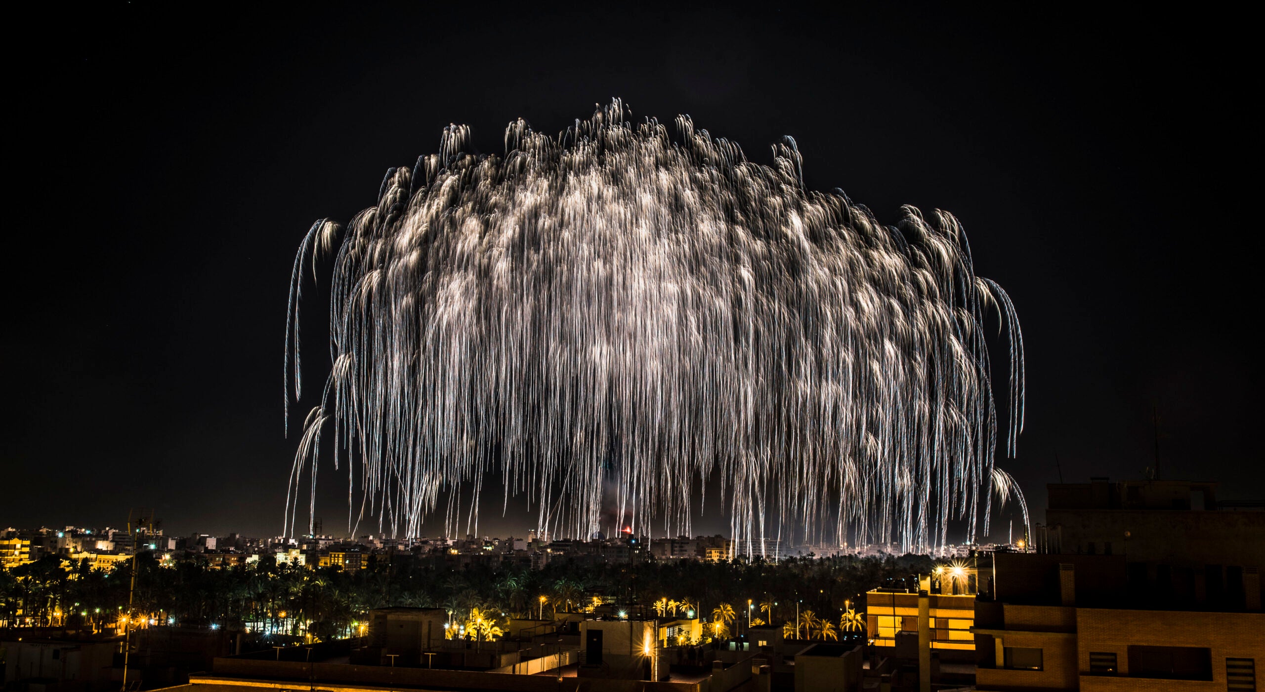 La cohetá de la Nit de l’Albà de Elche durará 10 minutos más que en 2023 La cohetá de la Nit de l’Albà de Elche durará 10 minutos más que en 2023