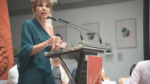 Victoria Abril en la presentación de Medusa, obra del Festival de Mérida Victoria Abril en la presentación de Medusa, obra del Festival de Mérida