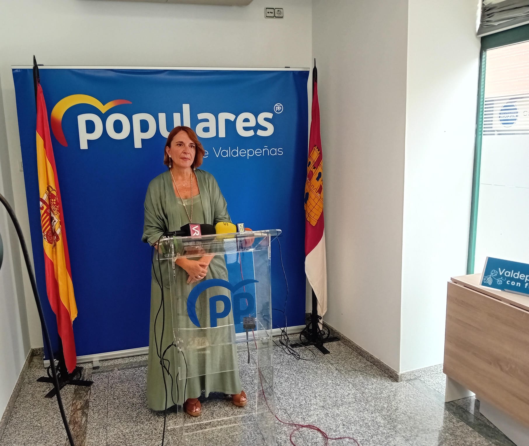 El PP en Valdepeñas arremete contra el Equipo de Gobierno de la ciudad por la subida de precios de las Escuelas Deportivas Municipales El PP en Valdepeñas arremete contra el Equipo de Gobierno de la ciudad por la subida de precios de las Escuelas Deportivas Municipales