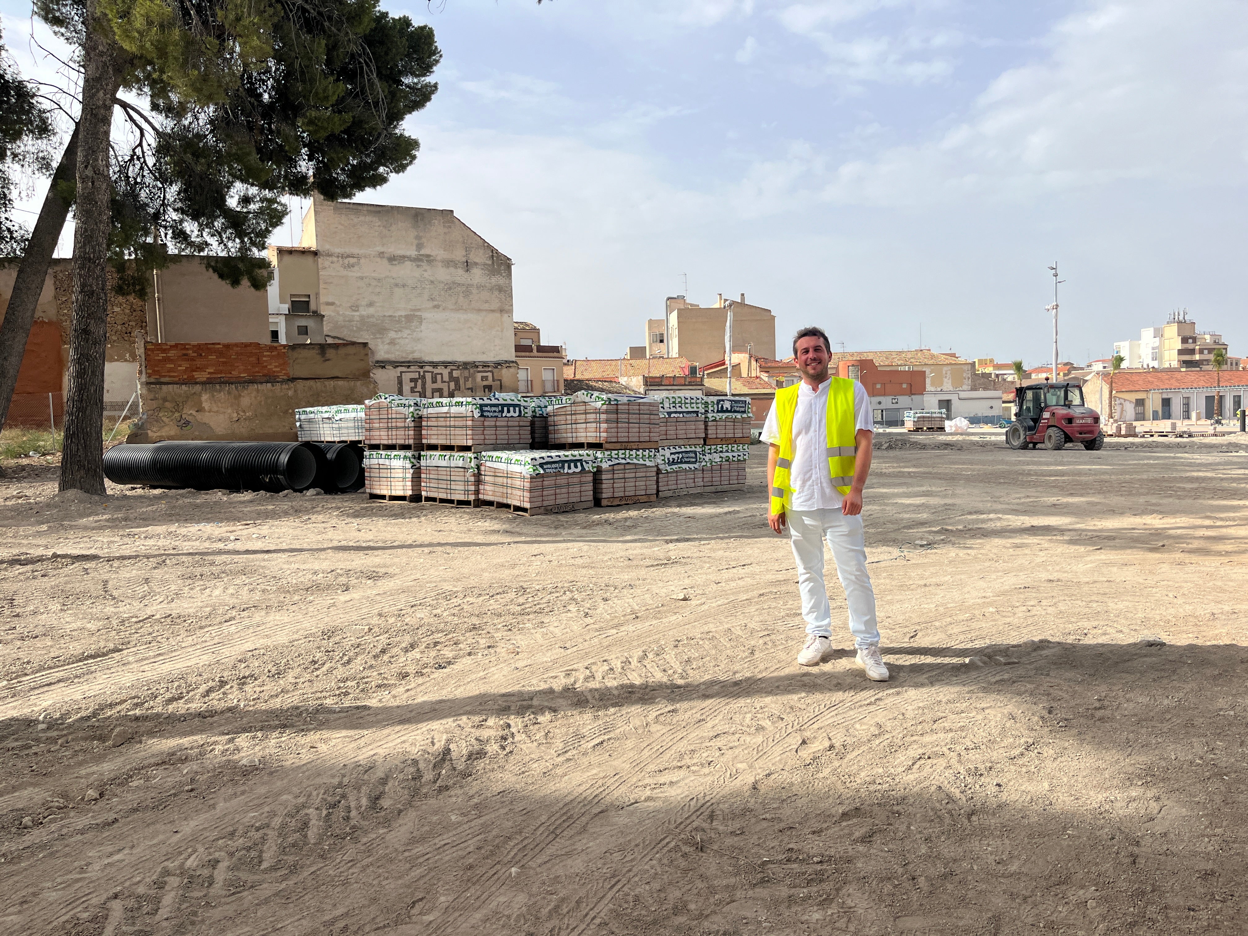 Petrer inyecta 570.000 euros más para finalizar la urbanización Luvi Petrer inyecta 570.000 euros más para finalizar la urbanización Luvi