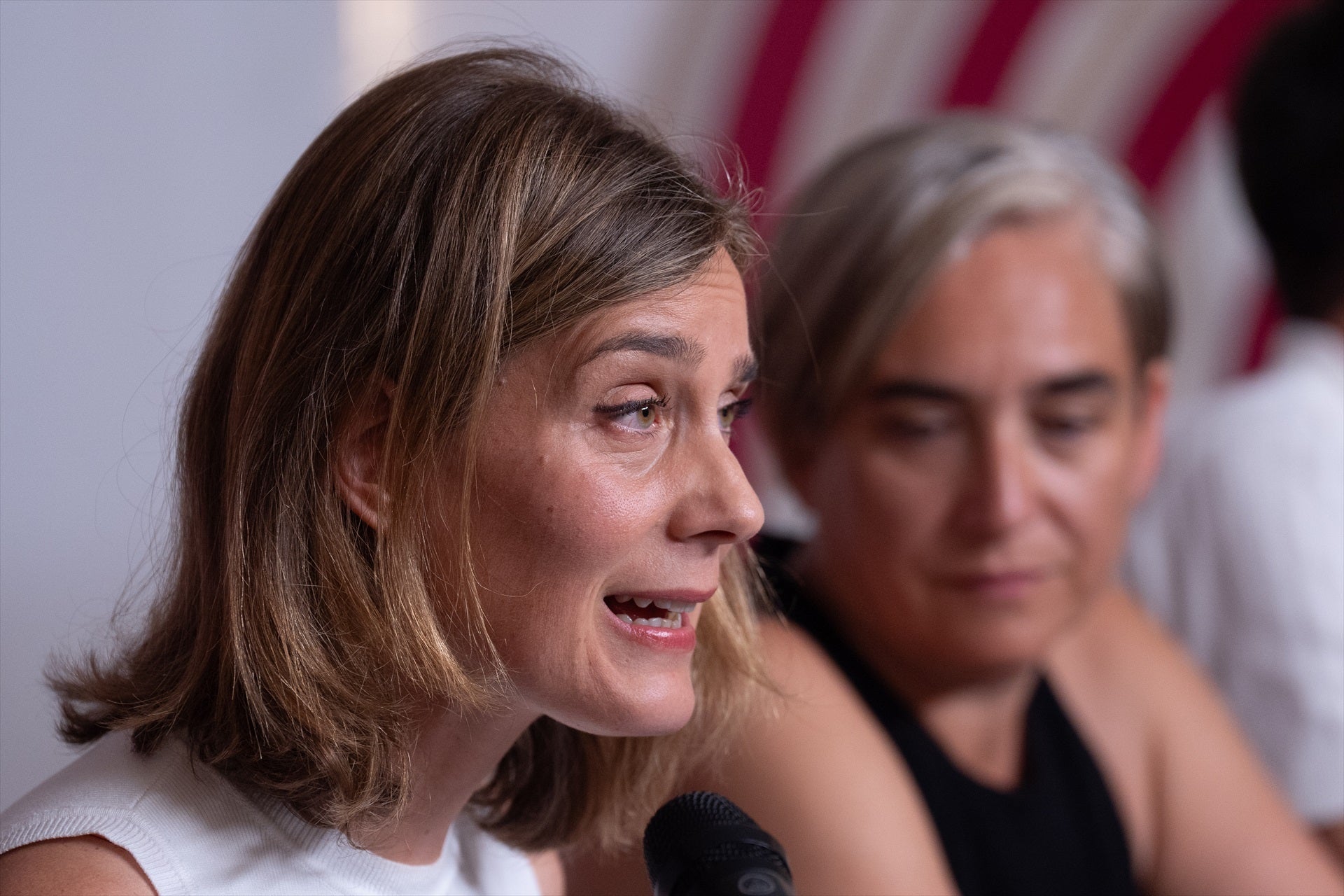 El acuerdo Comuns-PSC prevé "no facilitar" el Hard Rock y límites a la B-23 esta legislatura El acuerdo Comuns-PSC prevé "no facilitar" el Hard Rock y límites a la B-23 esta legislatura