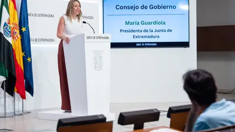 El Consejo de Gobierno aprueba una inversión de 36,8 millones para mejorar la eficiencia energética en colegios e institutos de la región El Consejo de Gobierno aprueba una inversión de 36,8 millones para mejorar la eficiencia energética en colegios e institutos de la región