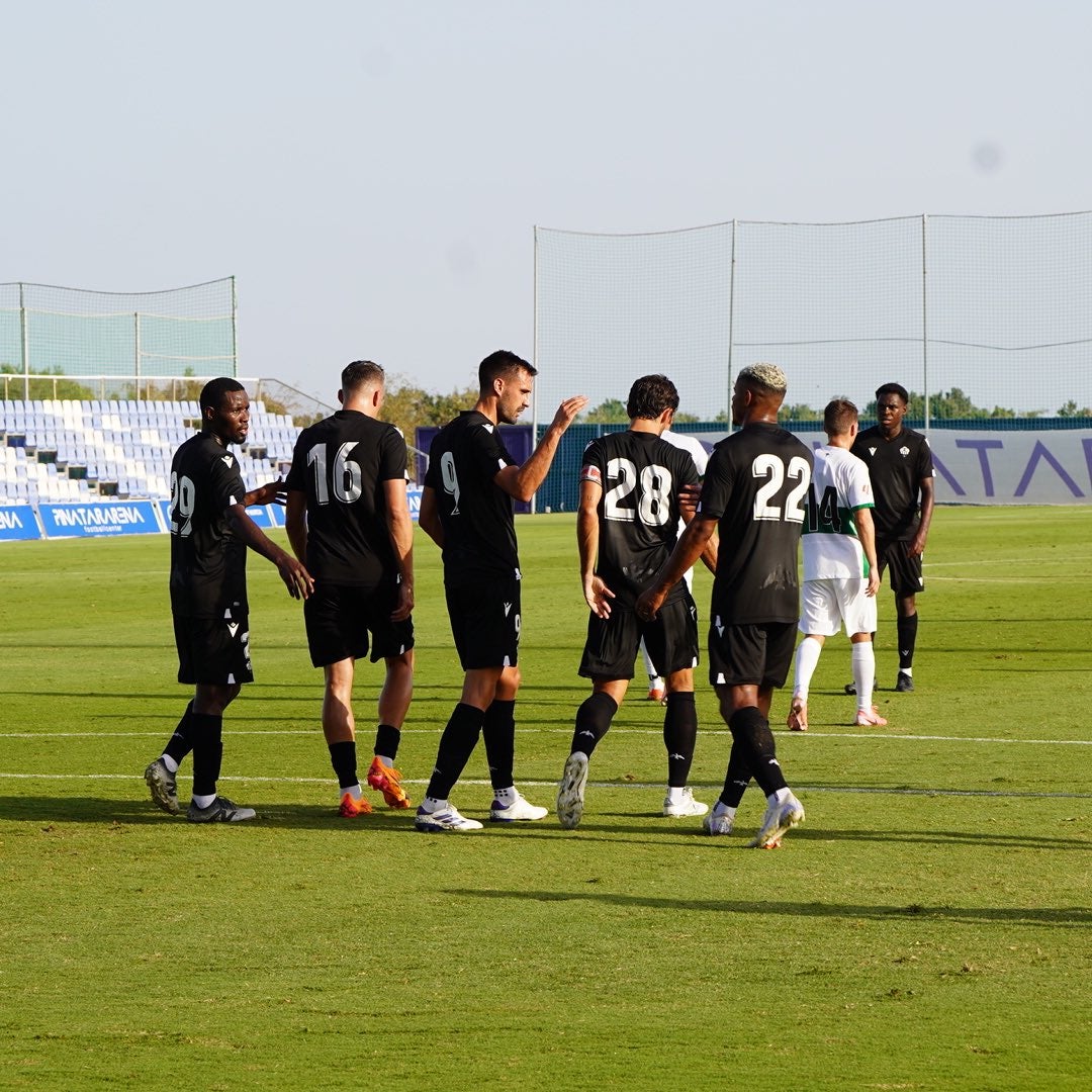 El CD Castellón mete miedo: goleada al Elche CF (0-6) en pretemporada El CD Castellón mete miedo: goleada al Elche CF (0-6) en pretemporada