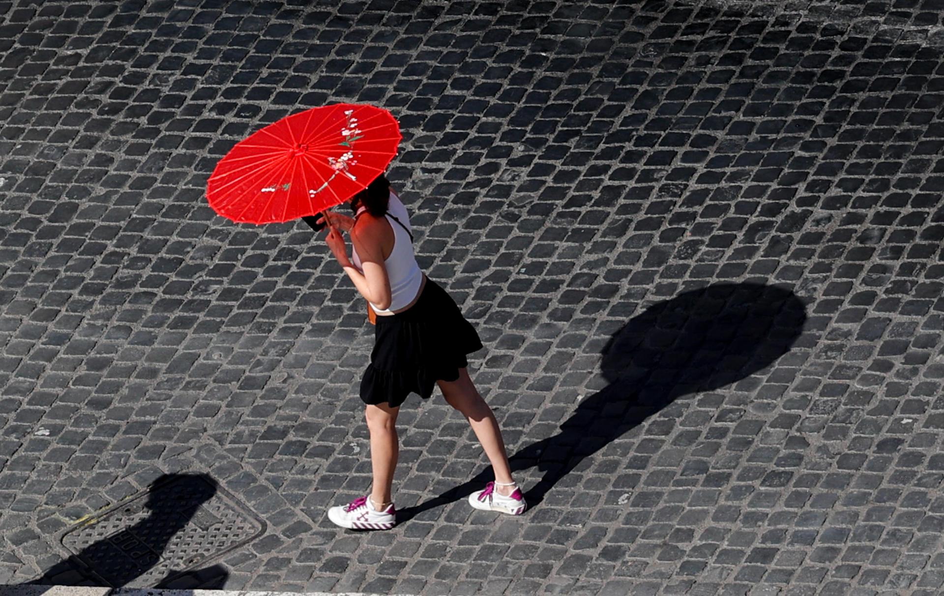Activado aviso amarillo por calor este jueves con máximas de 40ºC en las provincias de Córdoba, Granada y Jaén Activado aviso amarillo por calor este jueves con máximas de 40ºC en las provincias de Córdoba, Granada y Jaén