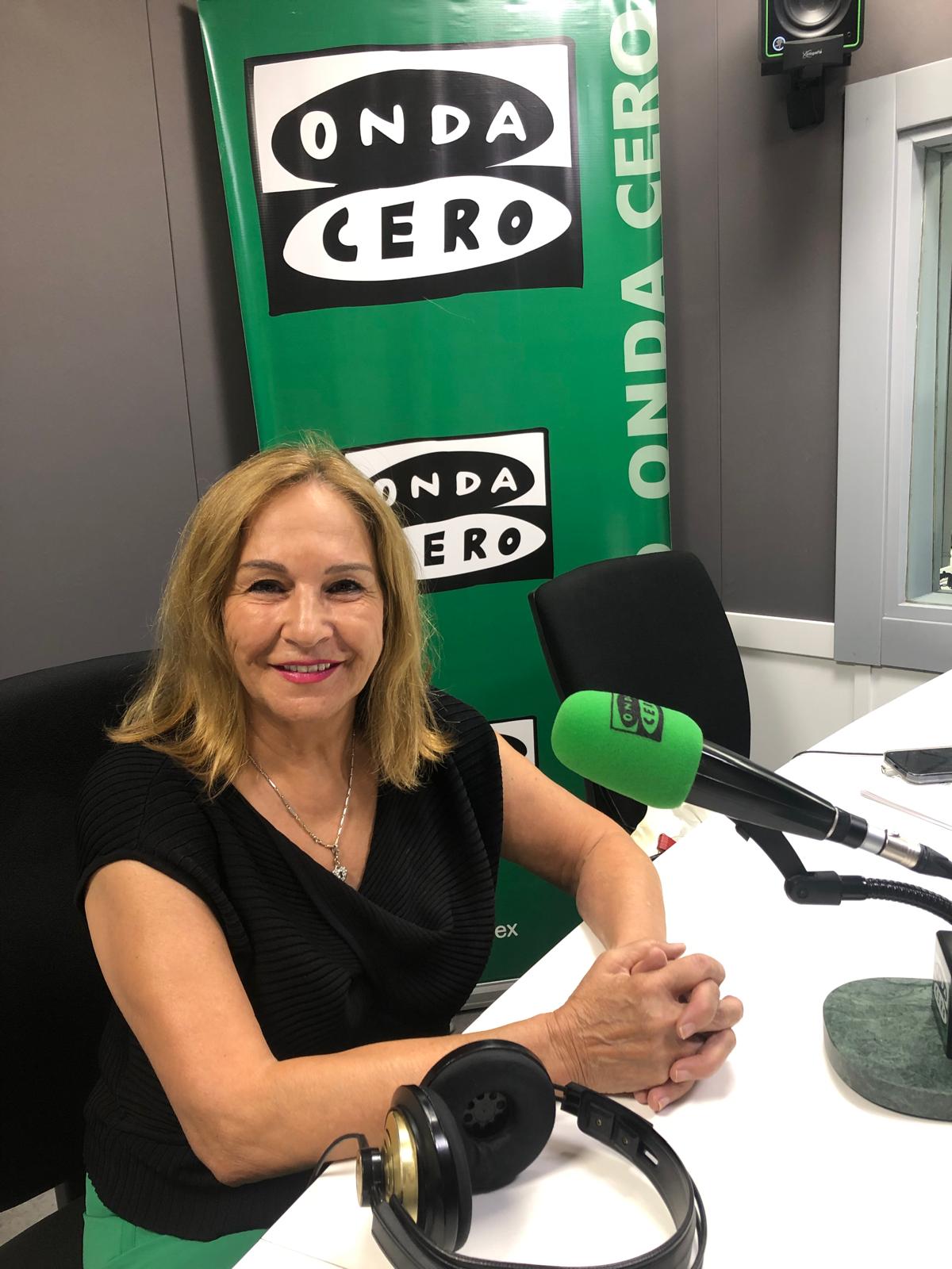 Entrevista en Onda Cero con Montserrat Muñoz, General Manager de Tiendas Agatha: "Arriesgué mucho desde el principio y hemos sido pioneros en Granada" Entrevista en Onda Cero con Montserrat Muñoz, General Manager de Tiendas Agatha: "Arriesgué mucho desde el principio y hemos sido pioneros en Granada"