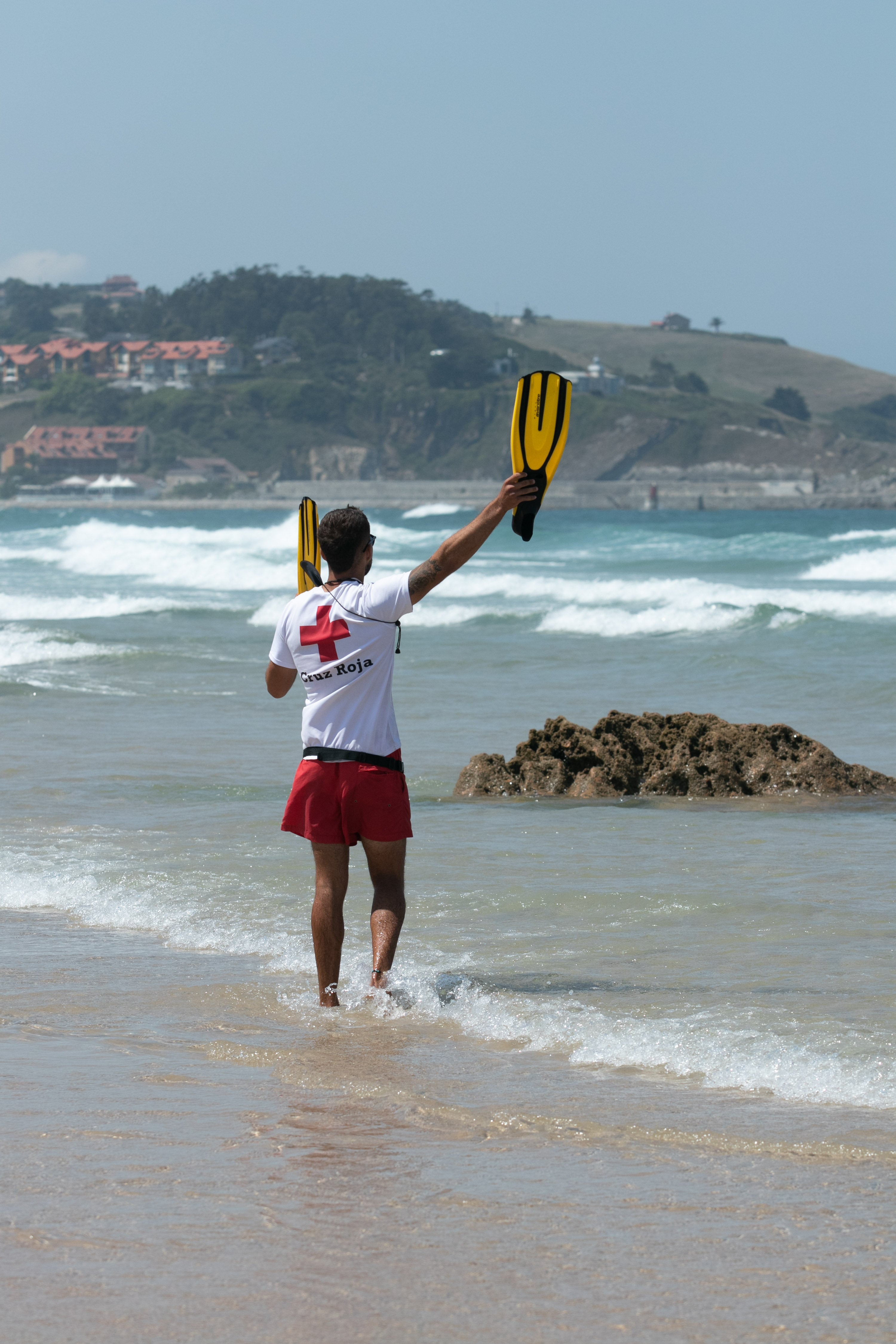 Menos rescates y menos picaduras de medusas: balance de socorrismo en la playas de Cantabria Menos rescates y menos picaduras de medusas: balance de socorrismo en la playas de Cantabria