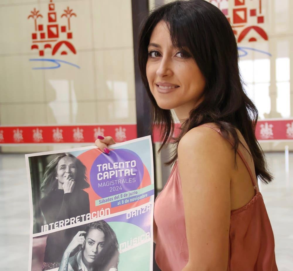Bustos: "Nuestra idea es que los jóvenes se quieran quedar en Córdoba" Bustos: "Nuestra idea es que los jóvenes se quieran quedar en Córdoba"