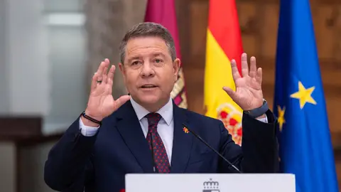 El presidente de Castilla-La Mancha, Emiliano García-Page. Más barones del PSOE critican el preacuerdo con ERC tras el golpe en la mesa de Page