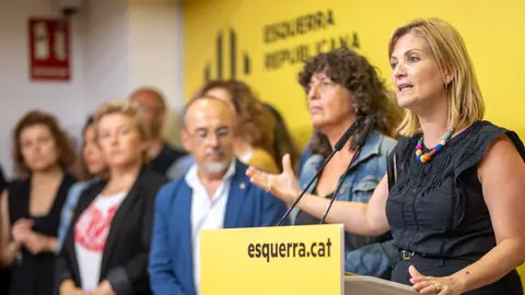 La portavoz de ERC, Raquel Sans, durante una rueda de prensa, en la sede del partido La portavoz de ERC, Raquel Sans, durante una rueda de prensa, en la sede del partido