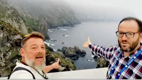 Fran Contreras con Joaqu&iacute;n Ruval, de la agencia GeoTour de Galicia