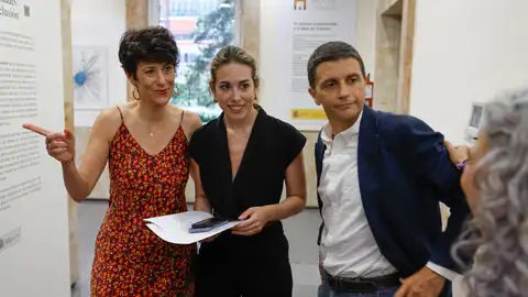 La ministra de Inclusión, Seguridad Social y Migraciones, Elma Saiz, este miércoles en Madrid junto al secretario de Estado de Seguridad Social y Pensiones, Borja Suárez La ministra de Inclusión, Seguridad Social y Migraciones, Elma Saiz, este miércoles en Madrid junto al secretario de Estado de Seguridad Social y Pensiones, Borja Suárez