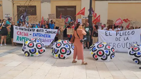 El CAI se manifiesta en Alicante para pedir la subrogación El CAI se manifiesta en Alicante para pedir la subrogación