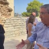 El conseller de Educación y Cultura, José Antonio Rovira, visita los trabajos de la Generalitat en el Teatro Romano de Sagunto