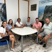 Reunión jornada de limpieza de la playa de l' Olla Reunión jornada de limpieza de la playa de l' Olla