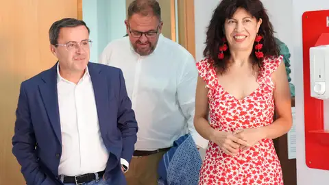 Gallardo se reúne con la Ministra de igualdad y asegura que esas políticas están en retroceso desde que gobierno Guardiola en la región Gallardo se reúne con la Ministra de igualdad y asegura que esas políticas están en retroceso desde que gobierno Guardiola en la región