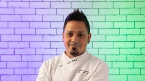 V&iacute;ctor Com&iacute;n