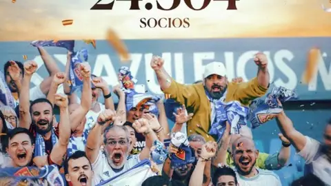 Los abonados del Real Zaragoza responden una vez más a la pasión por sus colores Los abonados del Real Zaragoza responden una vez más a la pasión por sus colores