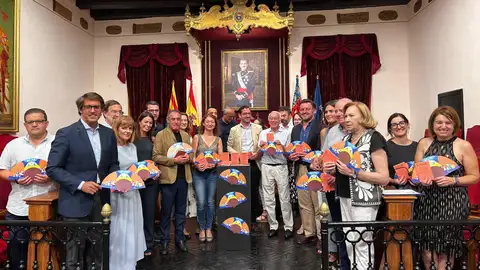 El Misteri d’Elx 2024 ya tiene abanico y facsímil. El Misteri d’Elx 2024 ya tiene abanico y facsímil.