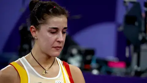 Carolina Marín regresa 'destrozada' y directa al hospital para valorar su lesión Carolina Marín regresa 'destrozada' y directa al hospital para valorar su lesión