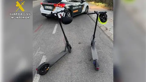 Dos detenidos por la Guardia Civil por robar patinetes eléctricos en Finestrat valorados en 800 euros Dos detenidos por la Guardia Civil por robar patinetes eléctricos en Finestrat valorados en 800 euros
