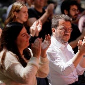 Las juventudes de ERC avalan investir a Illa y le garantizan la mayoría para llegar a la Generalitat