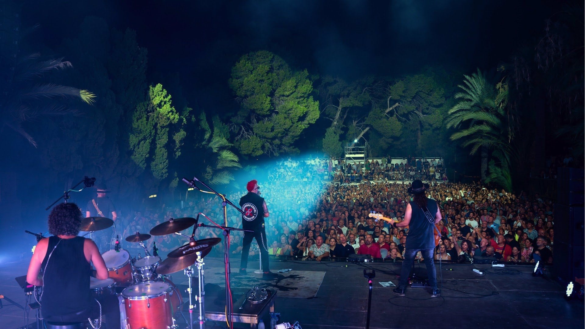 La Oreja de Van Gogh, Miranda! Y Crystal Fighters clausuran esta semana el Festival Noches Mágicas en Alicante La Oreja de Van Gogh, Miranda! Y Crystal Fighters clausuran esta semana el Festival Noches Mágicas en Alicante