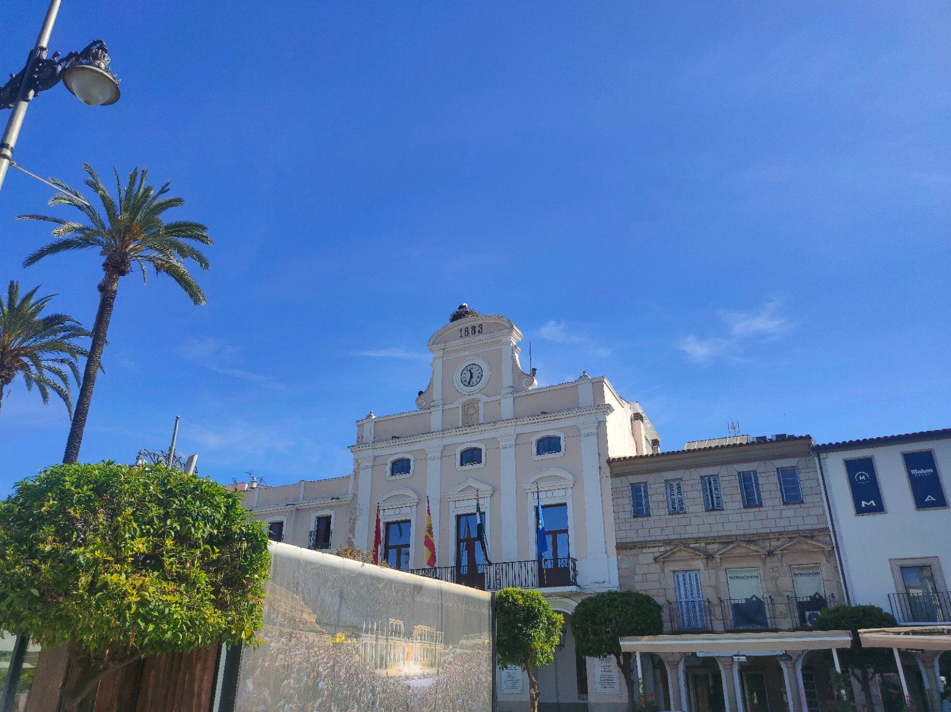 El gobierno local de Mérida considera "optimistas" los datos de empleo con más de 300 parados menos en el último año El gobierno local de Mérida considera "optimistas" los datos de empleo con más de 300 parados menos en el último año