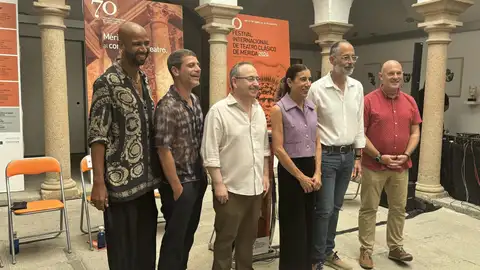 Diez bailarines coreografiados por Blanca Li darán vida en el Festival de Mérida a la pasión de 'Dido y Eneas' Diez bailarines coreografiados por Blanca Li darán vida en el Festival de Mérida a la pasión de 'Dido y Eneas'