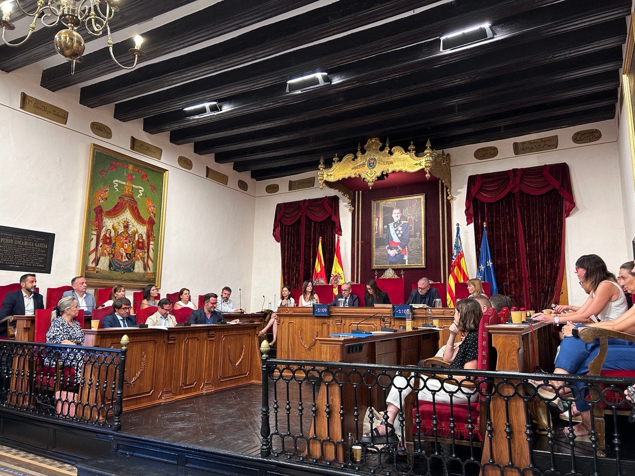 El alcalde de Elche avanza que la dimisión del concejal Raúl Sempere no supondrá reestructuración del gobierno local El alcalde de Elche avanza que la dimisión del concejal Raúl Sempere no supondrá reestructuración del gobierno local