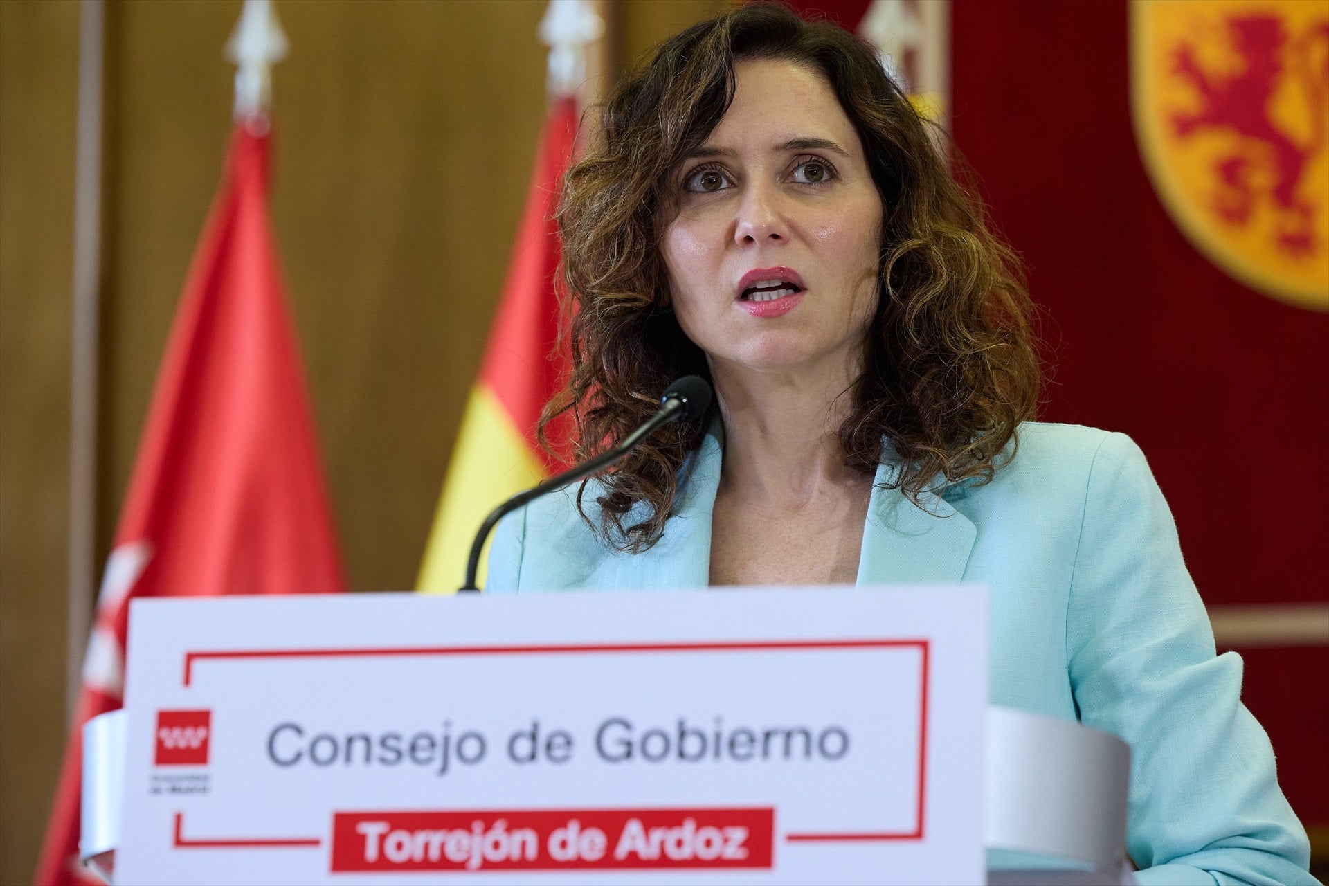 Ayuso denuncia una Cataluña "okupada" con una España pagando "facturas" Ayuso denuncia una Cataluña "okupada" con una España pagando "facturas"