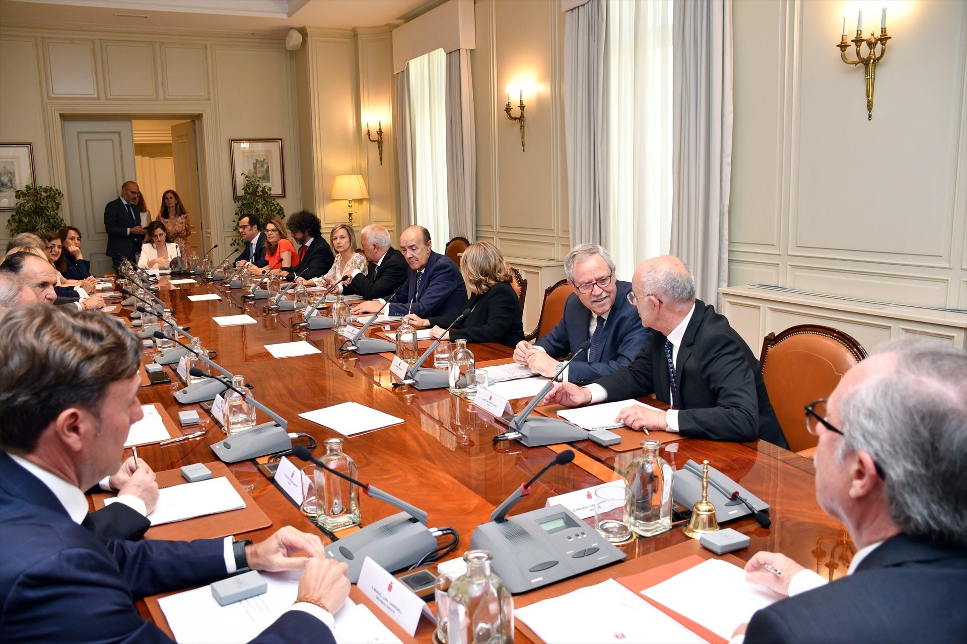 El CGPJ acaba su tercera reunión sin nombrar a su presidente y se volverá a reunir el 19 de agosto El CGPJ acaba su tercera reunión sin nombrar a su presidente y se volverá a reunir el 19 de agosto