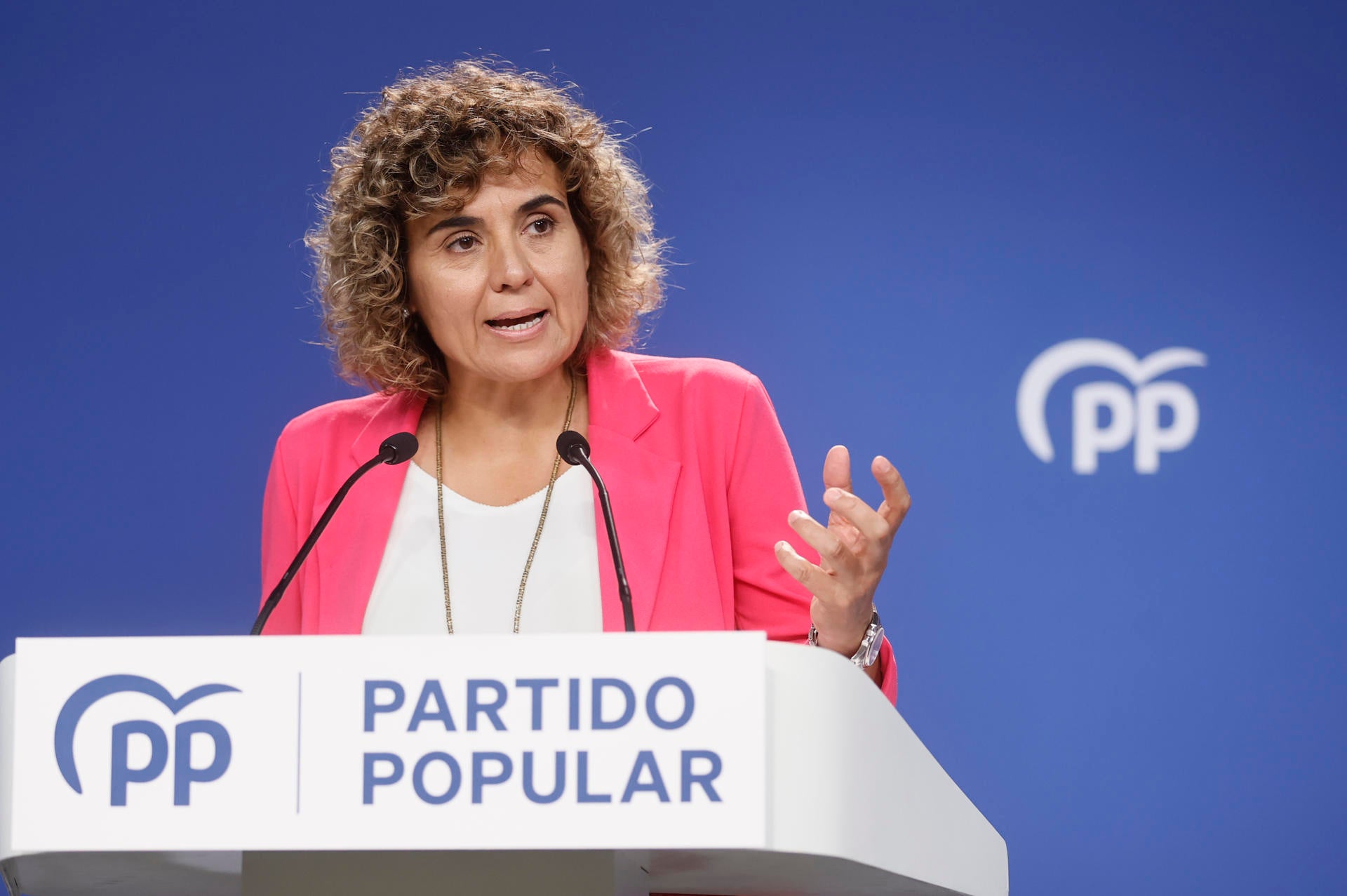 El PP lleva al Parlamento Europeo la condena del fiscal general y acusa al Gobierno de “romper la separación de poderes” El PP lleva al Parlamento Europeo la condena del fiscal general y acusa al Gobierno de “romper la separación de poderes”