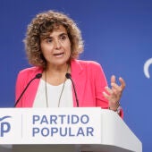 La portavoz del PP en el Parlamento Europeo, Dolors Montserrat, ofrece una rueda de prensa este lunes en Madrid.