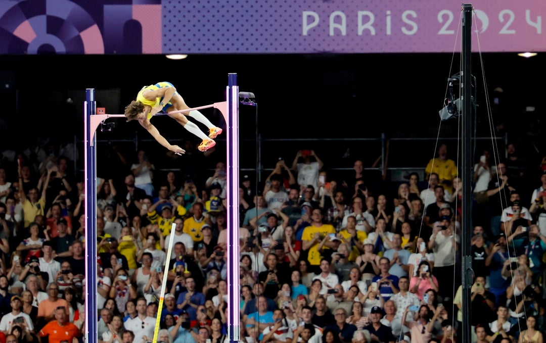 El sueco Armand Duplantis bate el récord del mundo de pértiga con 6,25 El sueco Armand Duplantis bate el récord del mundo de pértiga con 6,25
