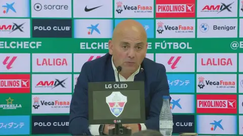 Chema Aragón abandona el Elche CF dos meses después de llegar al Martínez Valero. Chema Aragón abandona el Elche CF dos meses después de llegar al Martínez Valero.