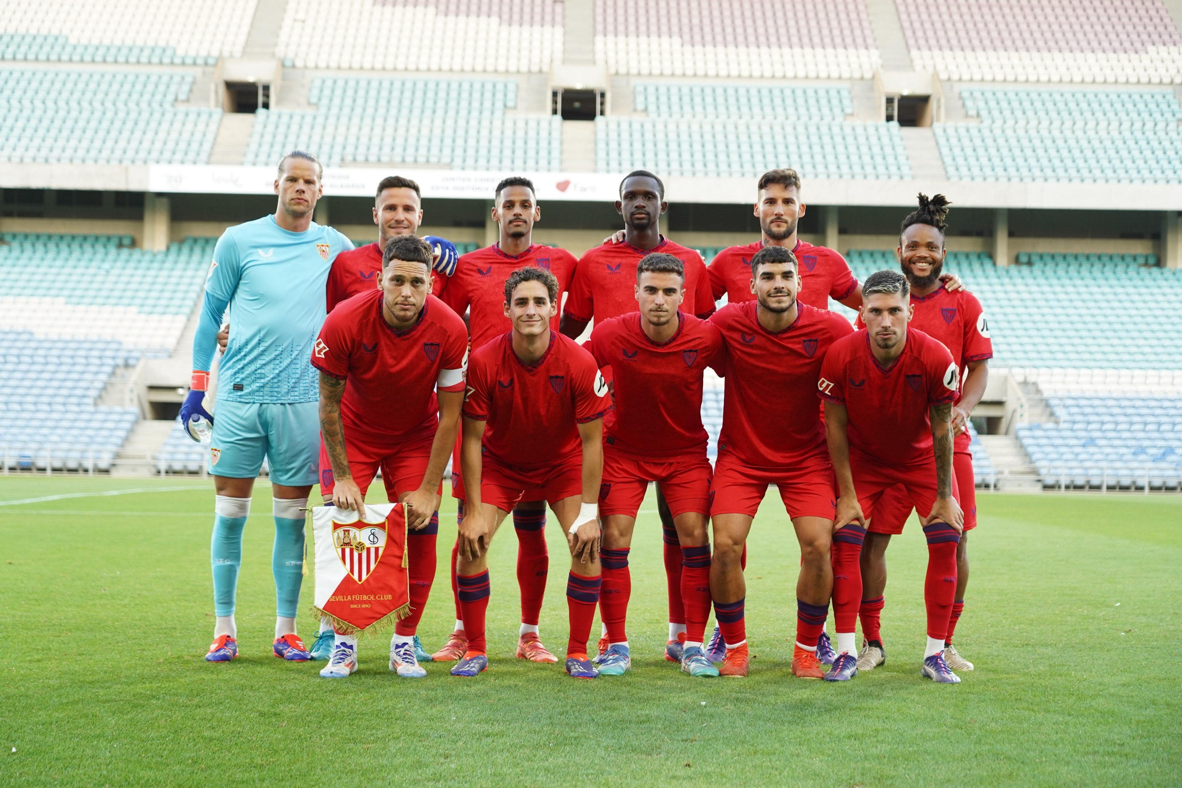 El Sevilla gana y convence en su penúltimo partido de la pretemporada El Sevilla gana y convence en su penúltimo partido de la pretemporada