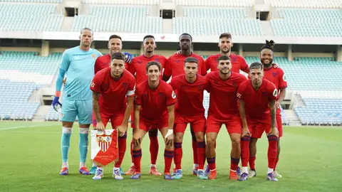 11 inicial del Sevilla contra el Fulham en el Estadio Algarve de Faro 11 inicial del Sevilla contra el Fulham en el Estadio Algarve de Faro