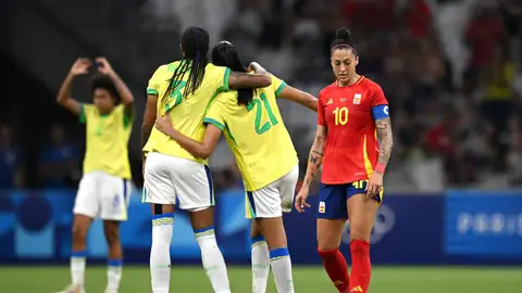 Jenni Hermoso se lamenta durante el Brasil - España Jenni Hermoso se lamenta durante el Brasil - España