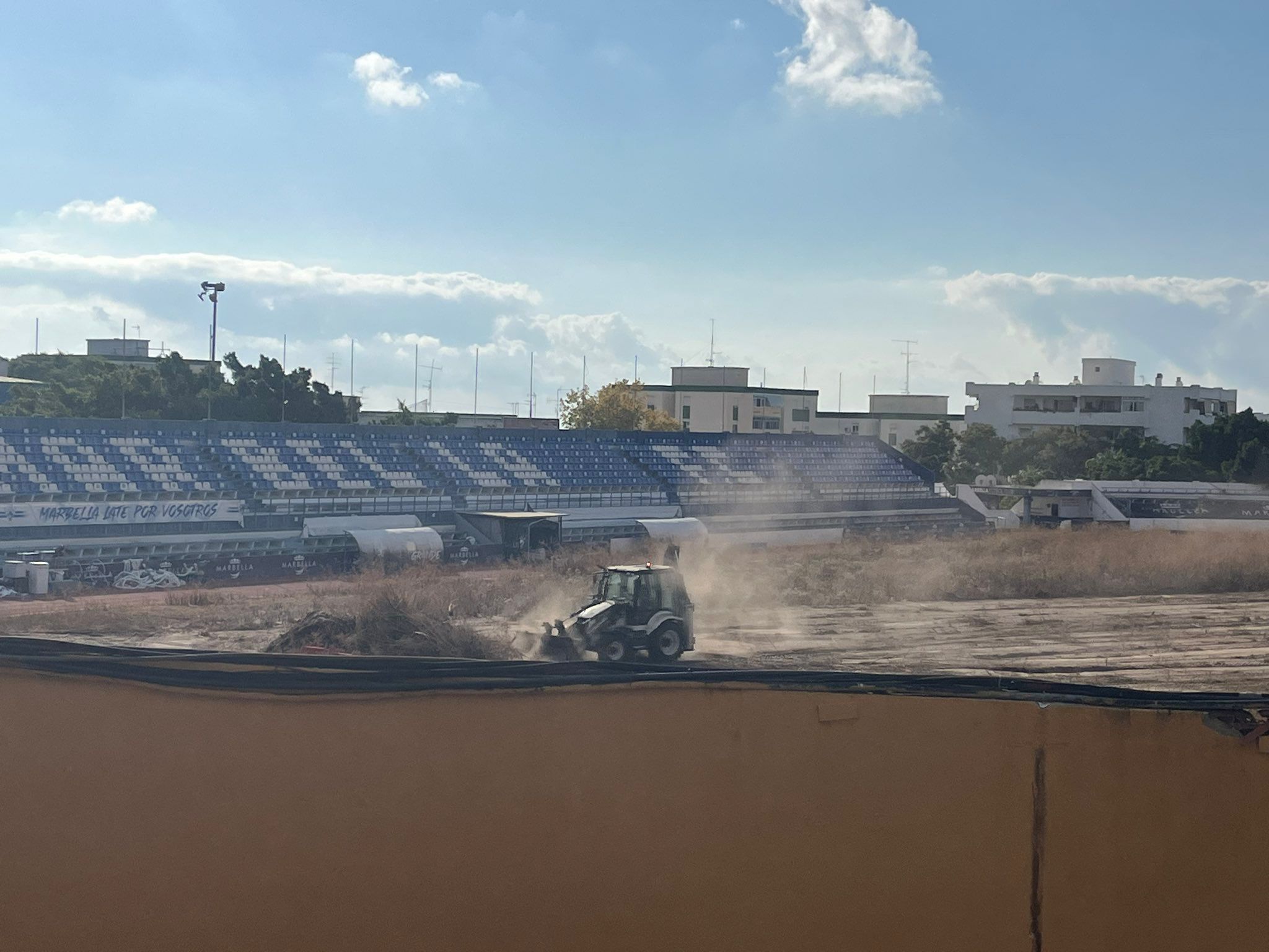 El estadio de Marbella podría derribarse este verano El estadio de Marbella podría derribarse este verano
